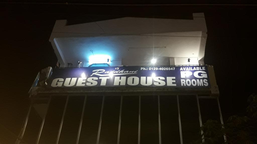 Oyo Rajdhani Guest House Faridabad Exterior foto